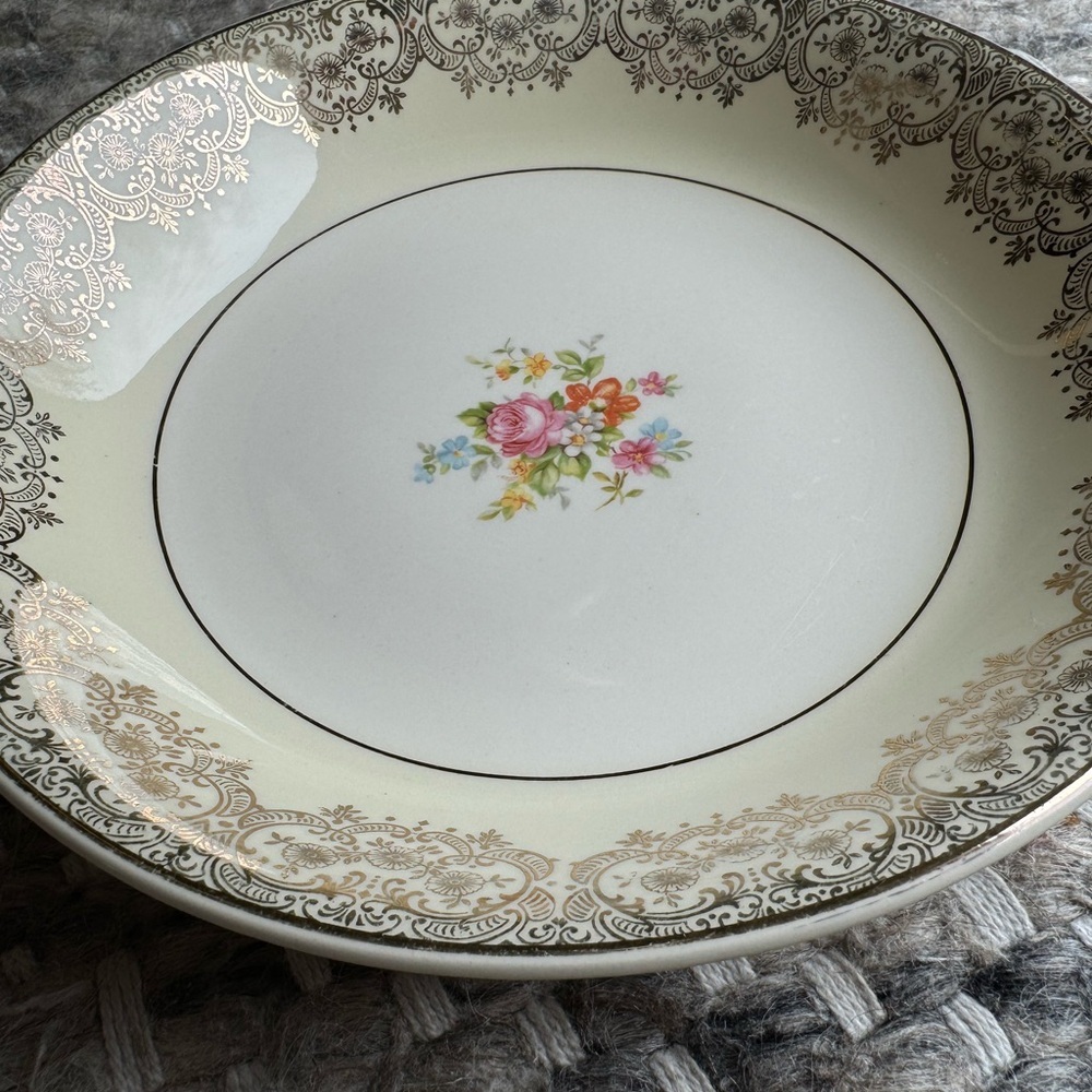 Vintage Paden City 22 Karat Filigree Rimmed Bowl